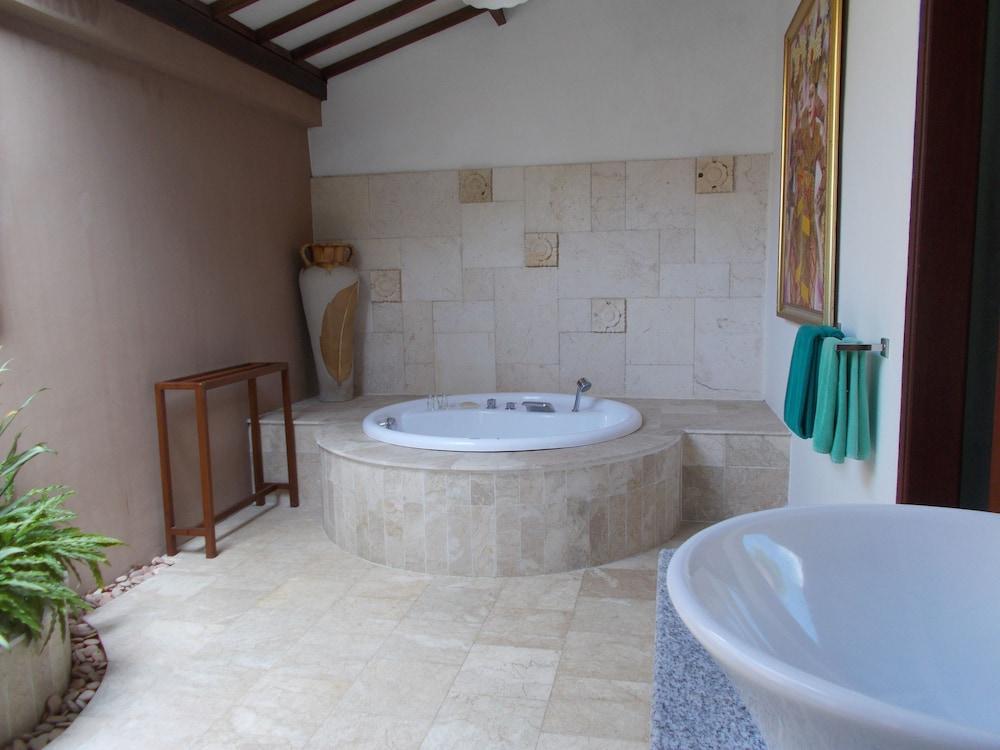 Puri Mas Spa Resort Mangsit Ngoại thất bức ảnh